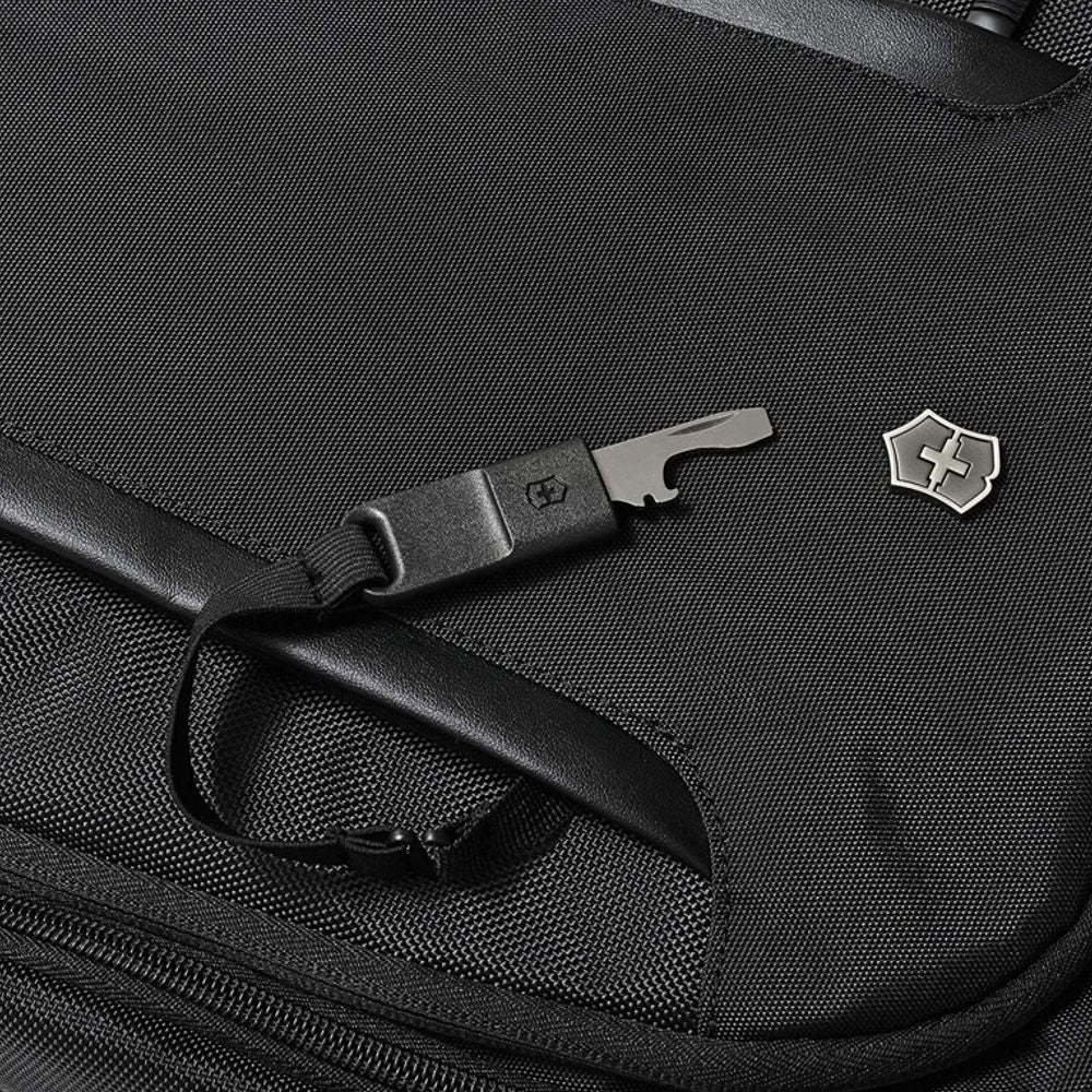 ALTMONT PROFESSIONAL MOCHILA COMPACTA PARA LAPTOP NEGRA (602151)