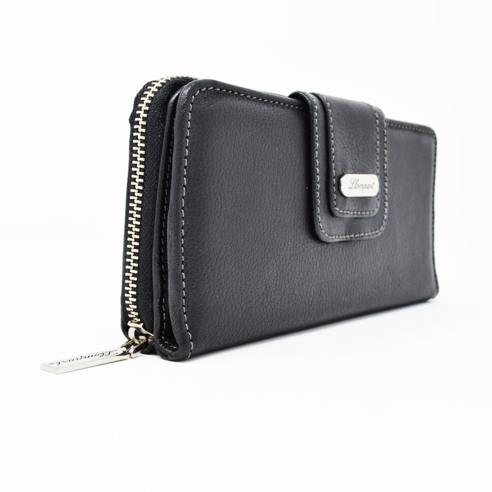CARTERA BROCHE GRANDE AL FRENTE Y ZIPPER PIEL NEGRO (LL1091)