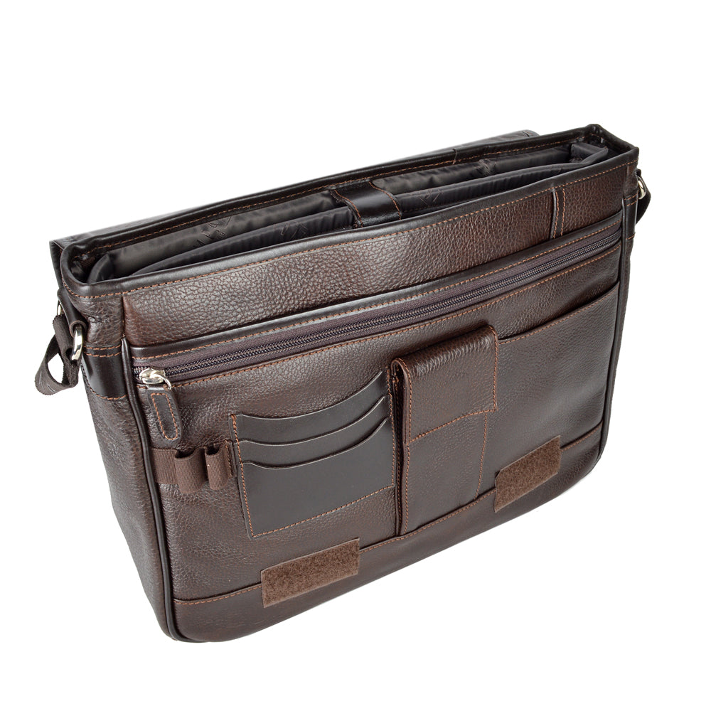 PORTAFOLIO LAPTOP CON SUJETADOR SUPERIOR EN PIEL CAFE (LL2061)