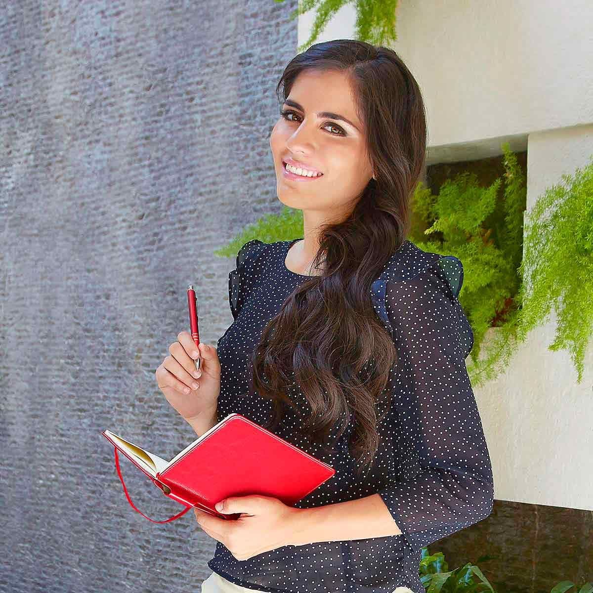 LIBRETA KENYA ROJA CON PLUMA (HL 030 R)