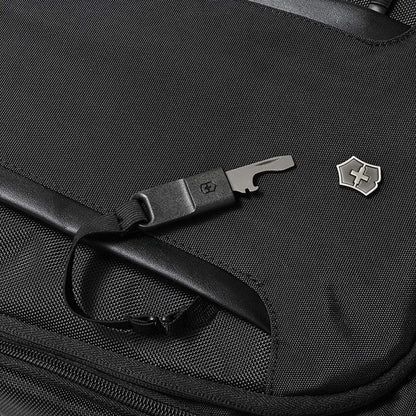 ALTMONT PROFESSIONAL MOCHILA COMPACTA PARA LAPTOP NEGRA (602151)
