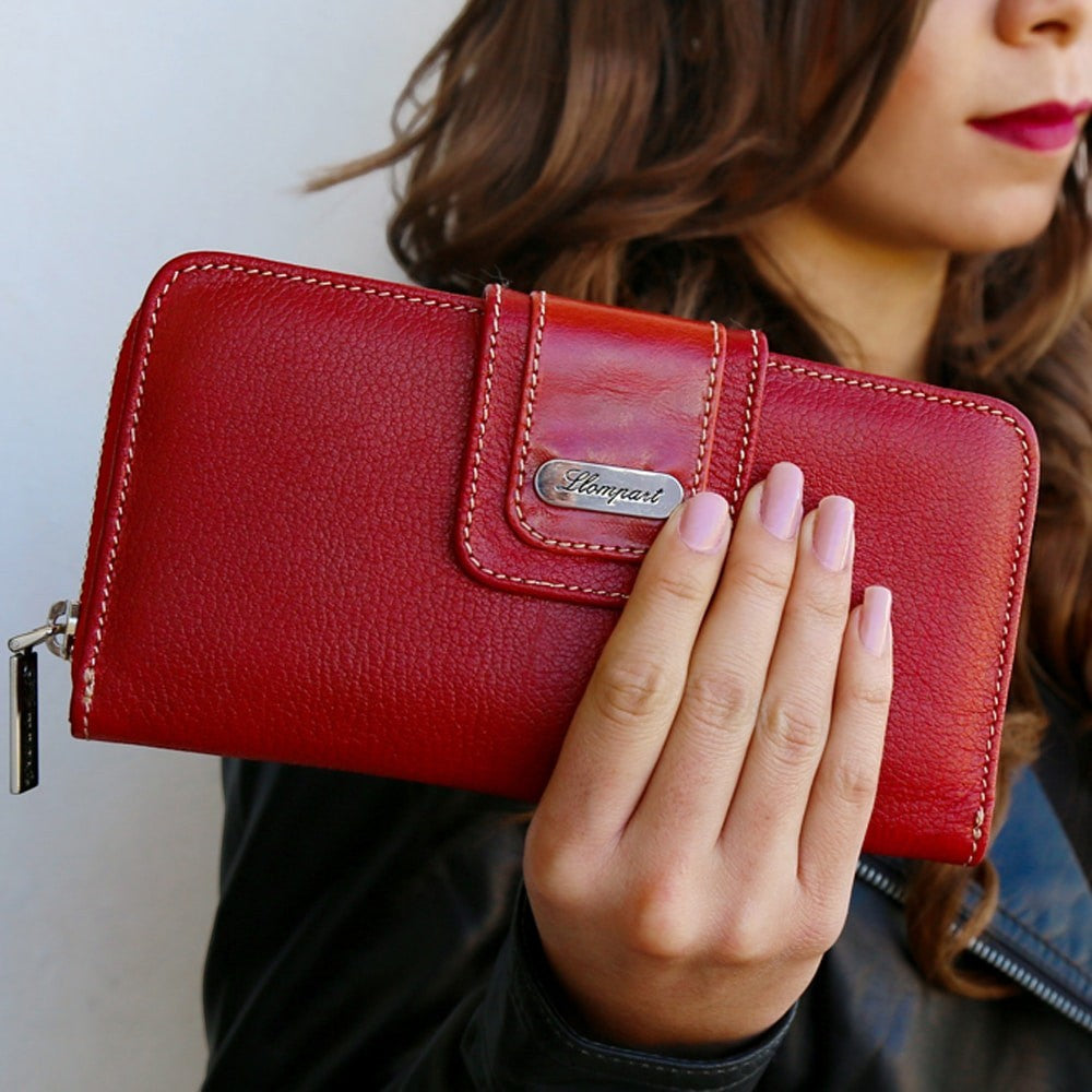 CARTERA BROCHE GRANDE AL FRENTE Y ZIPPER PIEL ROJO (LL1091)