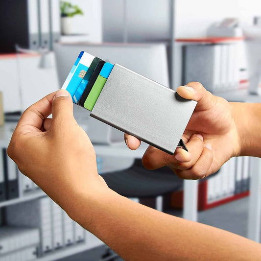 TARJETERO KALI (M 83230)